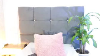 miamackleyn_ 04-Sep-2025 anal