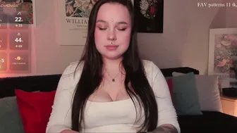 varvaraola nude video chat (09/05/2025)