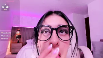 Karlaa_james horny amateur (09/05/2025)