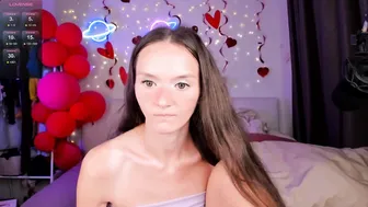 Hottiesteverly webcam - (02/26/2025)