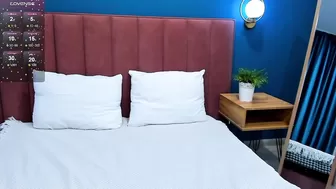 vanillakelly hot webcam porn video posing on webcam