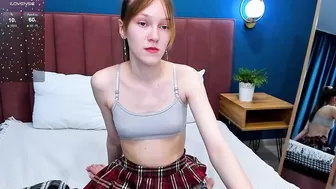 vanillakelly hot webcam porn video posing on webcam