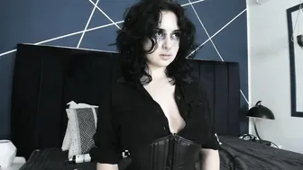 Adeelinee naked chat sex