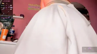 Caroline_kiparis sex porn cam posing on webcam
