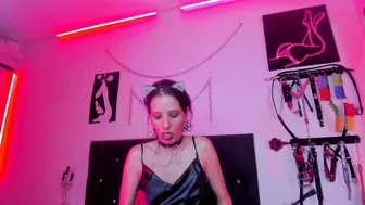 little_nauughty2 06-Sep-2025 xxx chat