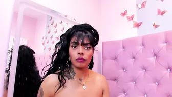 Emmaebony_ squirt on live cam