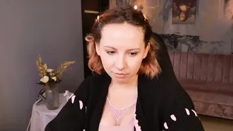 jasminemilko nonude posing on cam