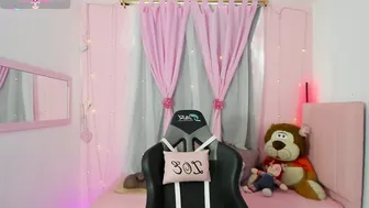 Zoe_sullivan_ bigass (09-06-2025)
