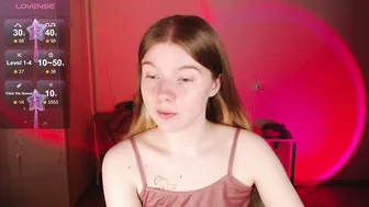 Strawberry_juli 08-Sep-2025 smalltits