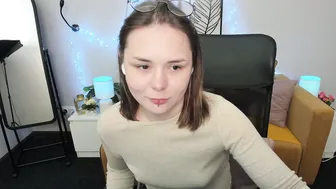 alli_zi 18 - 09/08/2025