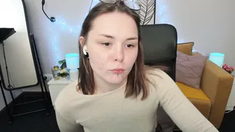 alli_zi 18 - 09/08/2025