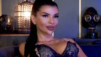 Mistresselenia bigboobs 09-08-2025