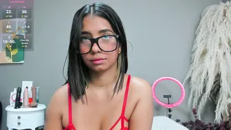 urlovex amateur cam show - 09 September 2025