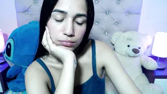 milk_little4u recorded nude video 187856