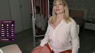 Julvilnet sex cam chat - (09-09-2025)