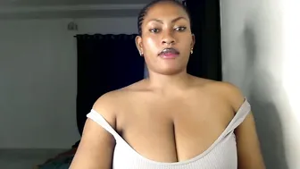 lick_my_pussyyy226651 naked on cam (09-11-2025)