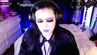 metalpocahotass recorded nude video 190938