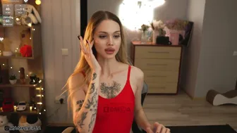 manifreyja recorded nude video 191012