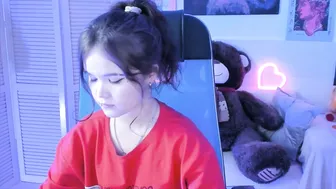 Elainebeness (09-11-2025)