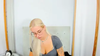 Kristyflowers webcam show 11-Sep-2025