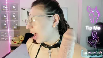 April_dumont (09/11/2025)