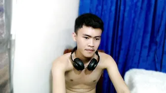 holy_fucker21 webcam chat (09-11-2025)