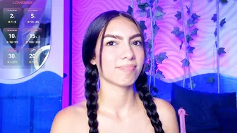Antonellaroux cam nude posing on webcam