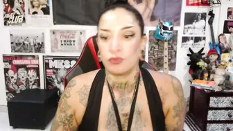 rollyderolandia666 bigboobs - 12-Sep-2025