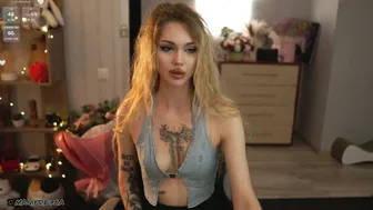 manifreyja recorded nude video 195527