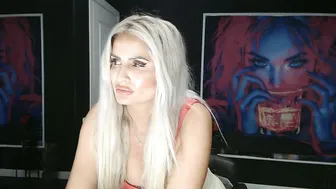 laras_moans 09/13/2025 squirt
