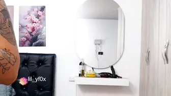 lilyfox23 on live cam 14-Sep-2025