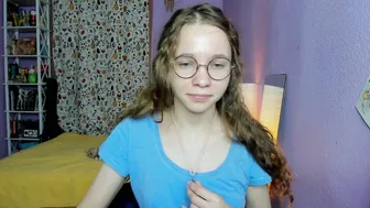 your_leslie recorded nude video 197784