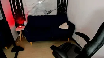 Emily_carter19 cuckold - 14 September 2025