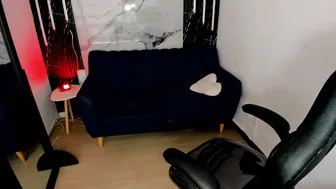Emily_carter19 cuckold - 14 September 2025