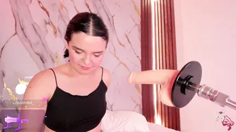 Mollylewis18 deepthroat sex chat cam
