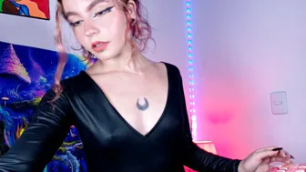 scarletpunk_ (09/15/2025)