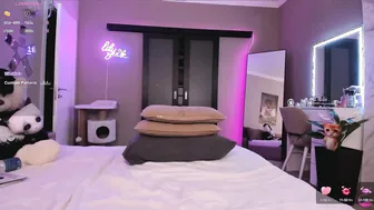 lilyvibe recorded nude video 20111