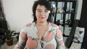 Aikadreams bbw posing on cam