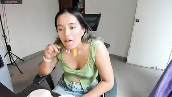 sofia_new latina - (03-12-2025)