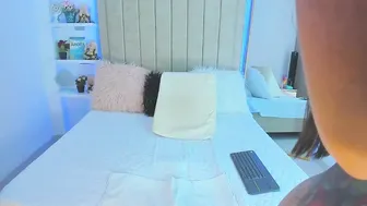vivian_monroe (03/12/2025)