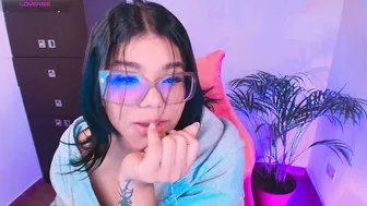 ashleyy18__ naked on cam 09/15/2025