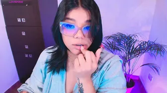 ashleyy18__ naked on cam 09/15/2025