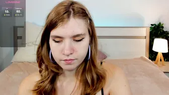 iris_rain 15-Sep-25 shy