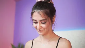sabrinakali naked on cam 09-16-2025