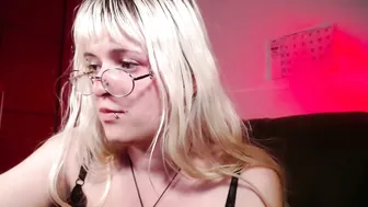 la_femme_fatale_ recorded nude video 201615