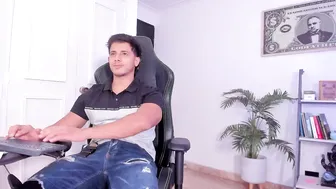 ashton_coleman_ recorded nude video 201733