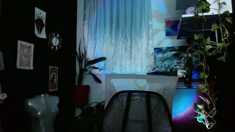 kablue_ (09/17/2025) latina