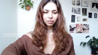 golden_alaska latina 17 September 2025