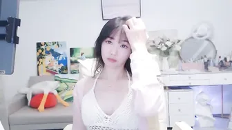 Candy8998 chat sex cam 17-Sep-2025