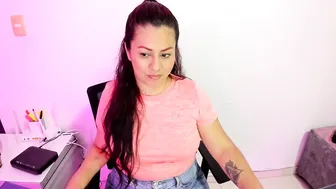 thamara__1023 cam porn (09/18/2025)
